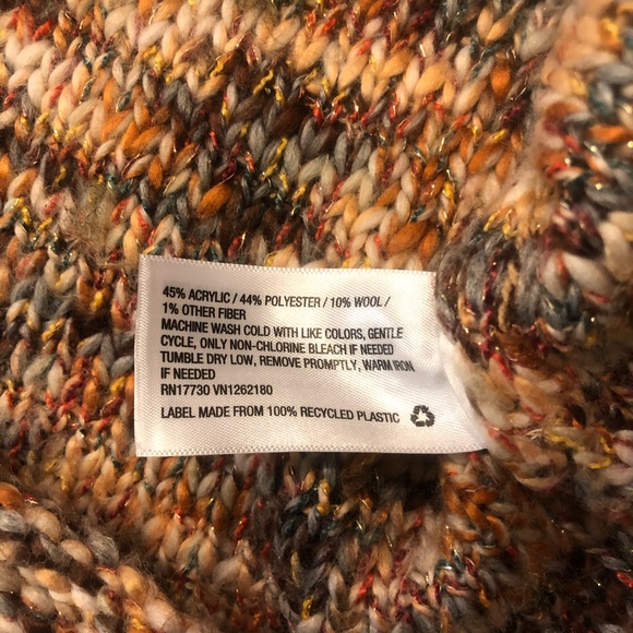 Universal Thread Sweater - Picture 6 of 6